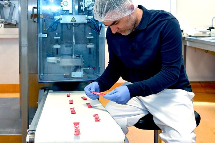 Sticks and Pouches for Healthcare Products Sticks and Pouches for Healthcare Products